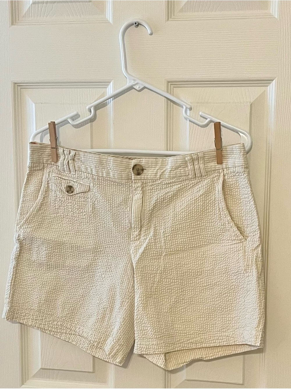 Banana Republic Cream Textured Women's Bermuda Shorts